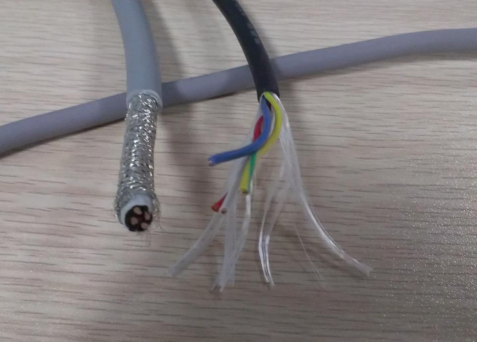 金陽光電纜線路應(yīng)盡量避免電腐蝕和化學(xué)腐蝕.jpg